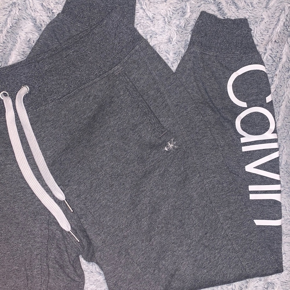 Calvin Klein gray sweatpants size medium